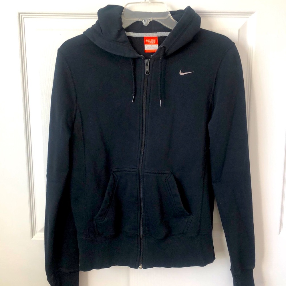 Boys Nike black sipped up hoodie M